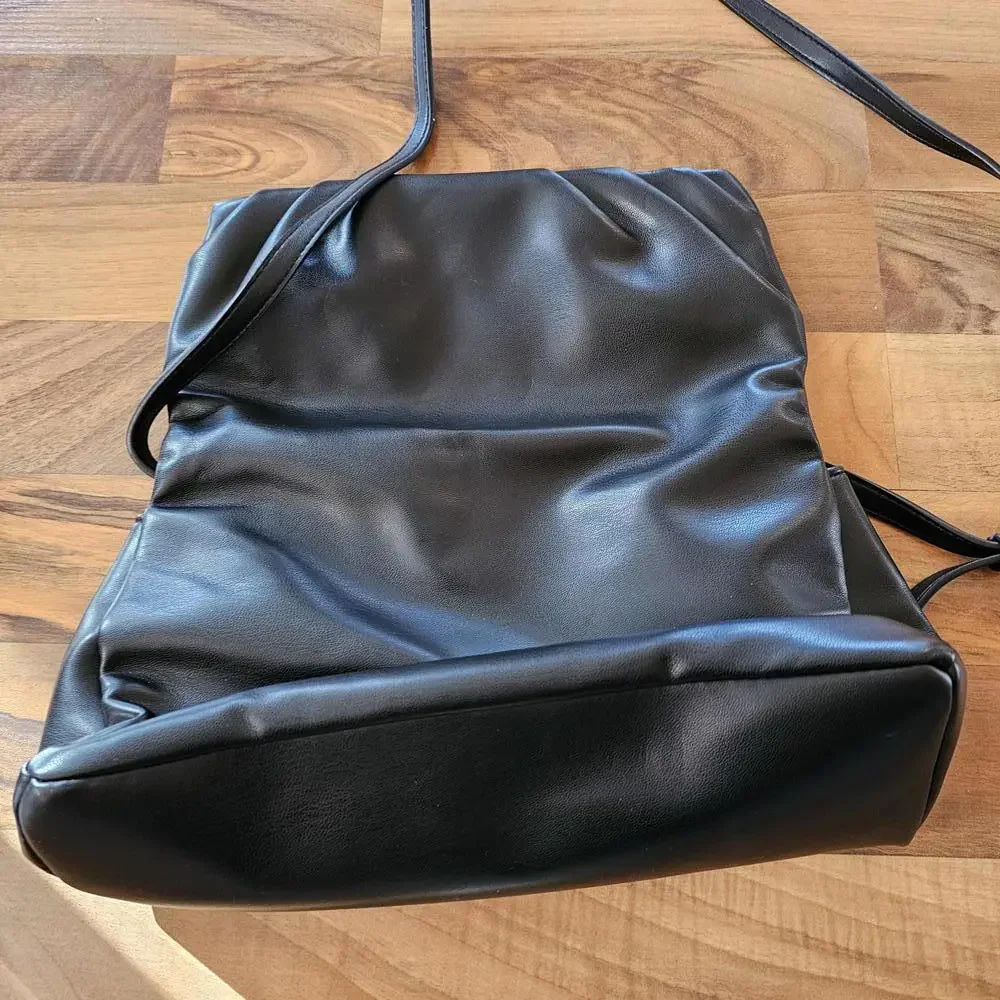 Black Faux Leather Shoulder Bag with Adjustable Strap‎ - broken strap